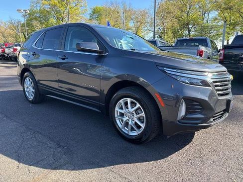 Used 2022 Chevrolet Equinox LT AWD/4WD image 3