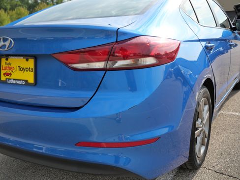 Used 2018 Hyundai Elantra Value Edition FWD image 17