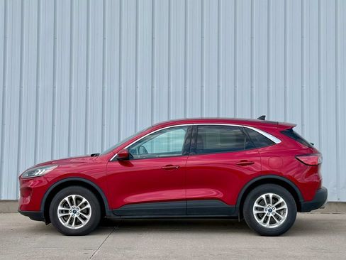 Used 2021 Ford Escape SE w/ Convenience Package AWD/4WD image 3
