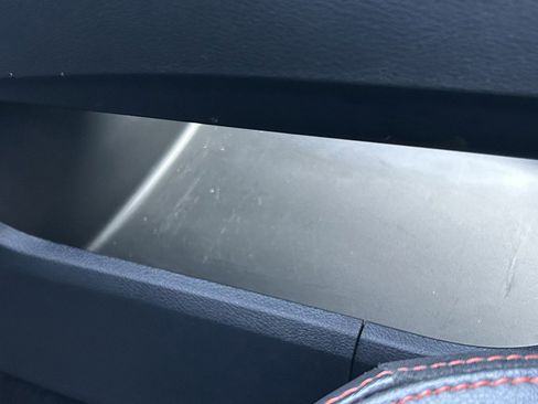 Used 2025 Nissan Rogue SV image 34