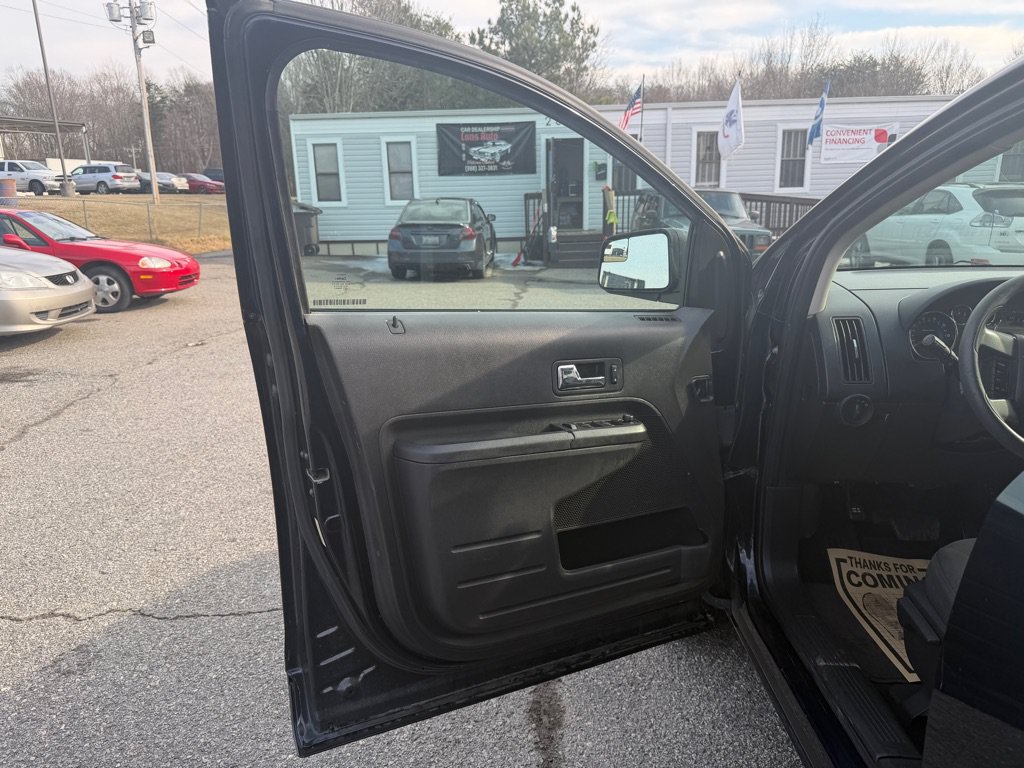 Used 2010 Ford Edge SE FWD image 9