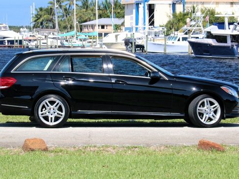 Used 2014 Mercedes-Benz E 350 4MATIC Wagon image 8