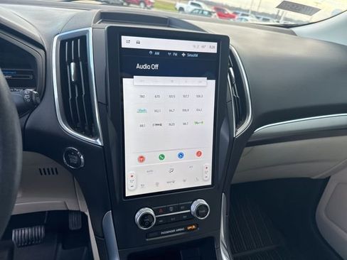 Used 2022 Ford Edge Titanium w/ Equipment Group 301A image 21