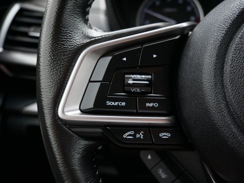 Used 2019 Subaru Forester Premium AWD/4WD image 28