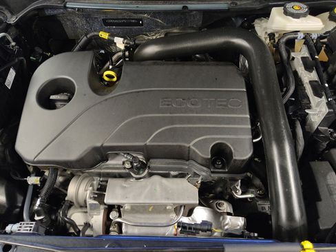 Used 2023 Chevrolet Equinox LT FWD image 30