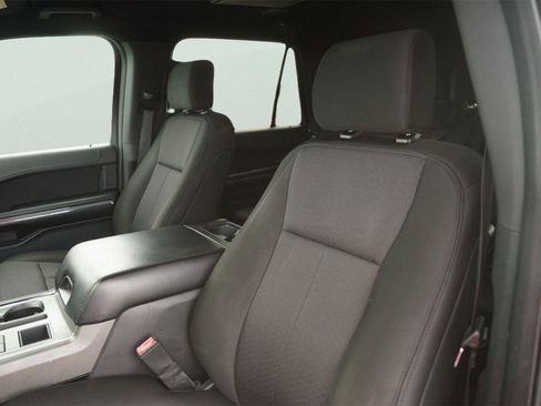 Used 2019 Ford Expedition XLT RWD image 10