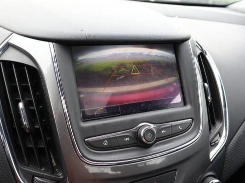Used 2019 Chevrolet Cruze LT w/ Sun And Sound Package FWD image 24