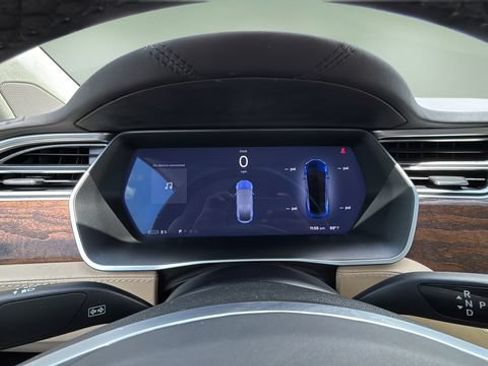 Used 2017 Tesla Model X 90D AWD/4WD image 15
