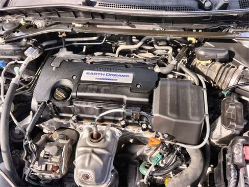 Used 2016 Honda Accord Sport image 10