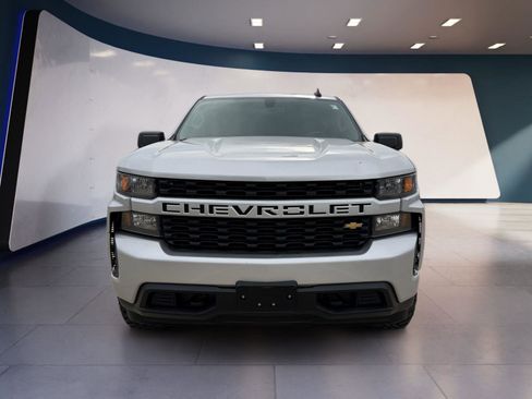 Used 2019 Chevrolet Silverado 1500 Custom w/ Custom Value Package image 8