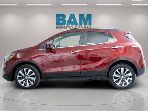 Certified 2022 Buick Encore Preferred AWD/4WD image 4