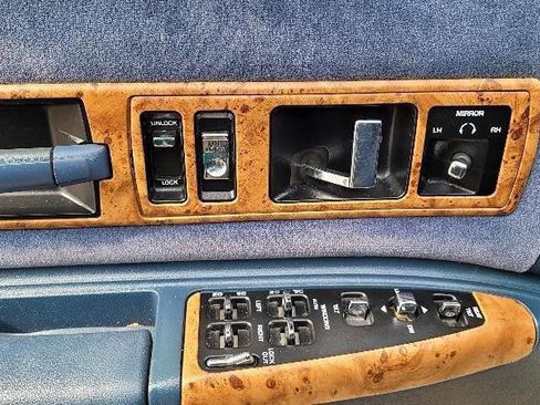 Used 1993 Chevrolet Caprice Classic LS image 18