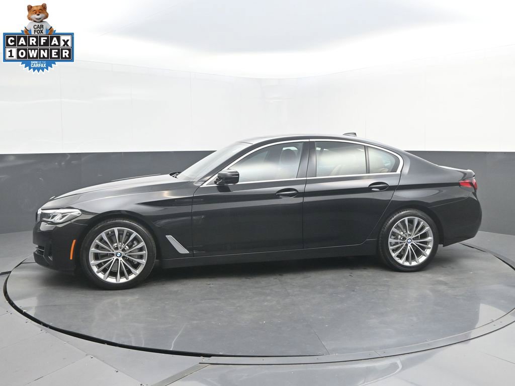 Certified 2023 BMW 530i w/ Premium Package RWD image 2