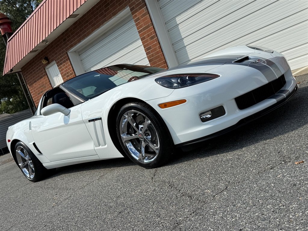 Used 2013 Chevrolet Corvette Grand Sport w/ 4LT Preferred Equipment Group RWD image 33
