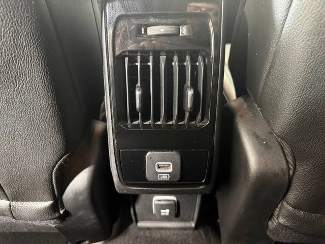 Used 2025 Jeep Compass Limited AWD/4WD image 33