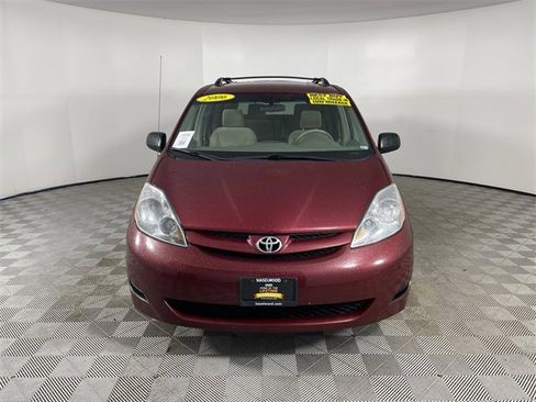 Used 2006 Toyota Sienna LE image 16