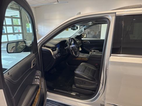 Used 2016 GMC Yukon Denali w/ Open Road Package image 23