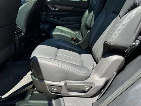 Used 2025 Subaru Ascent Touring w/ Popular Package #2 AWD/4WD image 8