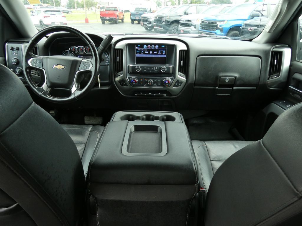 Used 2018 Chevrolet Silverado 1500 LT w/ All Star Edition AWD/4WD image 19