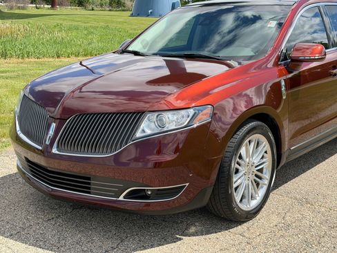 Used 2015 Lincoln MKT AWD w/ Equipment Group 201A image 3