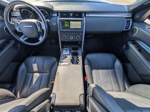 Used 2020 Land Rover Discovery Landmark AWD/4WD image 11