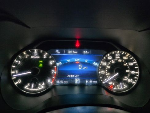 Used 2016 Nissan Maxima Platinum w/ Interior Lighting Package image 25