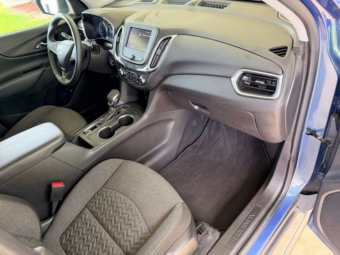 Used 2024 Chevrolet Equinox LT AWD/4WD image 37