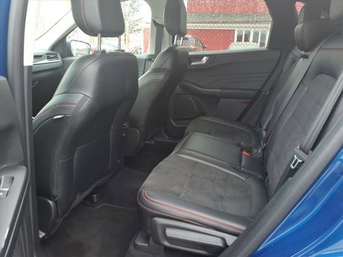 Used 2022 Ford Escape SEL w/ SEL Stealth AWD Package image 11