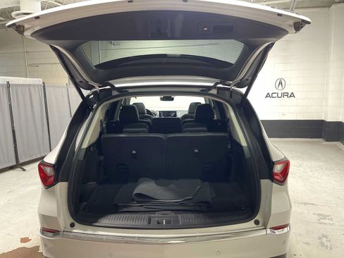 Used 2023 Acura MDX SH-AWD w/ Technology Package image 19