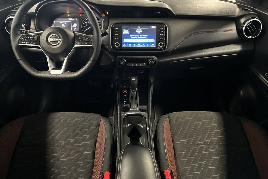 Used 2024 Nissan Kicks SR FWD image 5