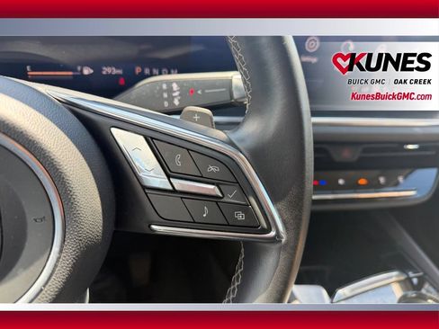 Used 2024 Buick Envision Preferred AWD/4WD image 27
