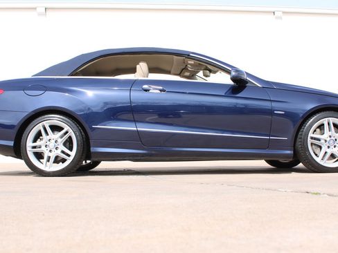 Used 2012 Mercedes-Benz E 550 Cabriolet image 36