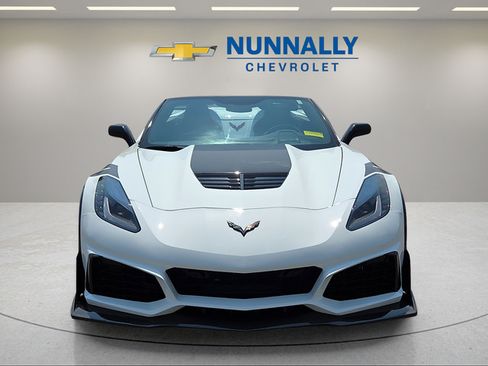 Used 2017 Chevrolet Corvette Z06 RWD image 8