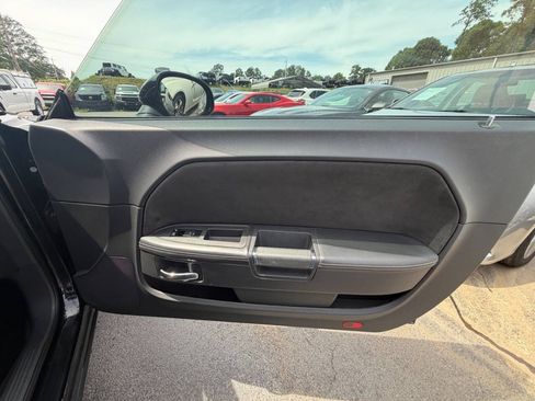 Used 2013 Dodge Challenger SRT8 w/ Harman Kardon Audio Group RWD image 17