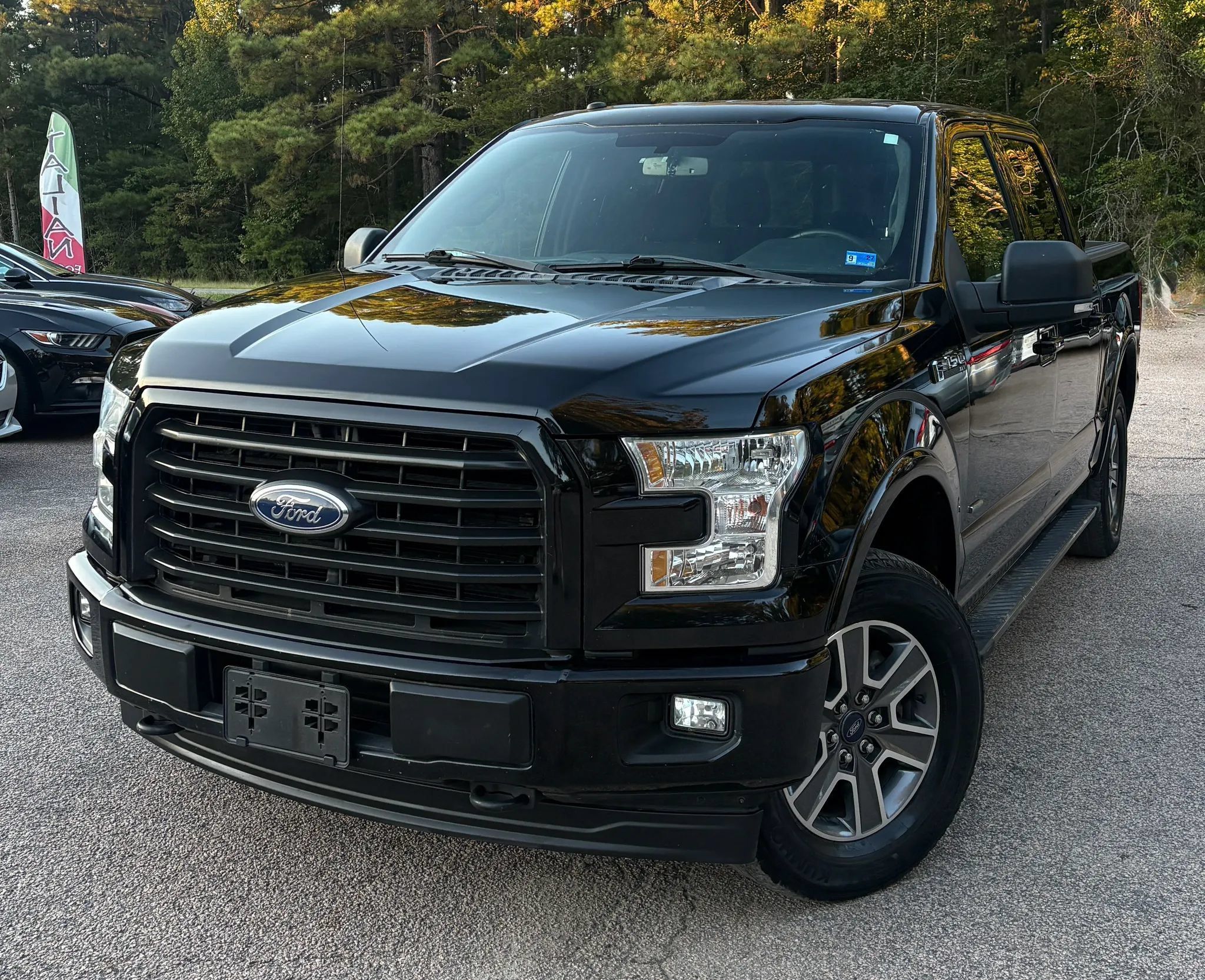 Used 2017 Ford F150 XLT w/ Equipment Group 302A Luxury AWD/4WD image 51