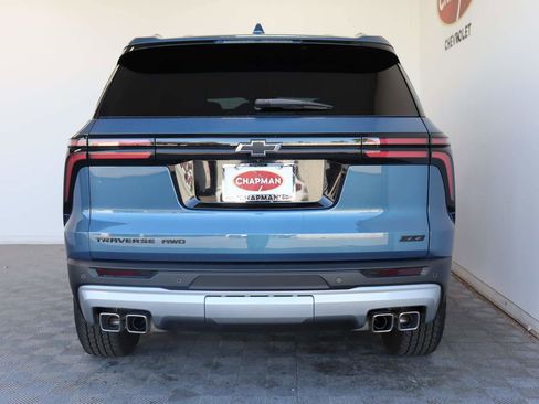 Used 2025 Chevrolet Traverse Z71 w/ Driver Confidence Package AWD/4WD image 6