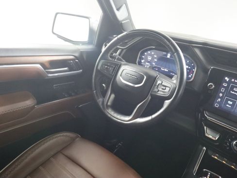Used 2023 GMC Sierra 1500 Denali Ultimate image 10