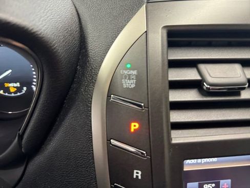 Used 2015 Lincoln MKC AWD w/ Equipment Group 101A Select image 20