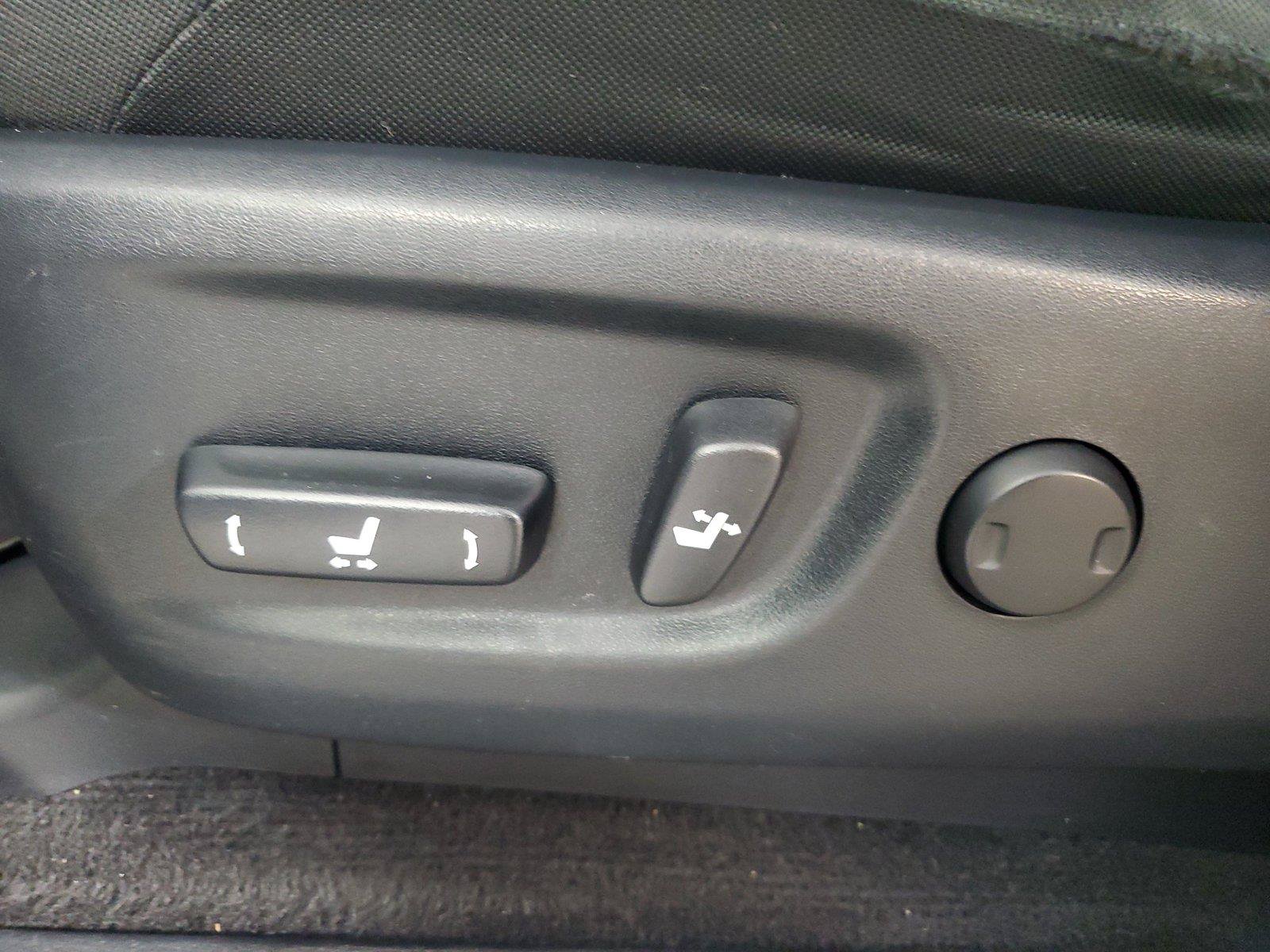 Used 2017 Toyota 4Runner SR5 RWD image 18