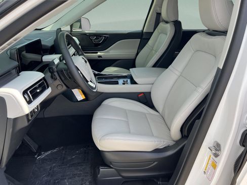 New 2026 Lincoln Aviator 2WD image 21