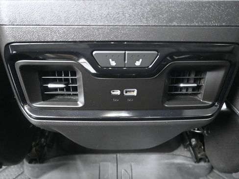 Used 2024 Chevrolet Silverado 1500 ZR2 AWD/4WD image 31