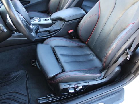 Used 2019 BMW 430i xDrive Convertible w/ Executive Package image 27