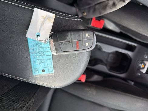 Used 2023 Jeep Renegade Latitude image 21