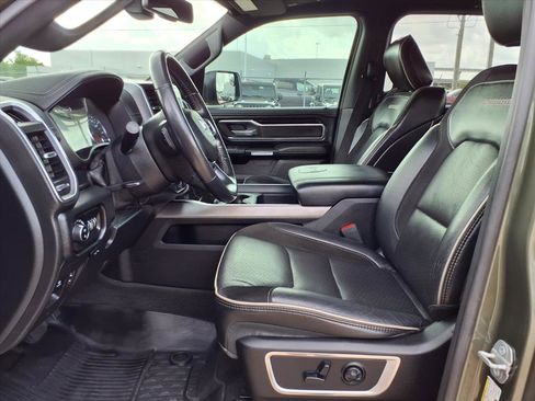 Used 2020 RAM 1500 Laramie w/ Sport Appearance Package image 17