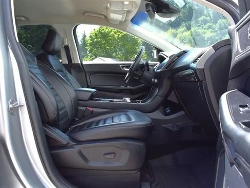 Used 2020 Ford Edge SEL AWD/4WD image 29