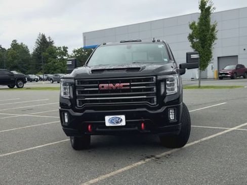 Used 2020 GMC Sierra 2500 AT4 w/ AT4 Premium Package AWD/4WD image 3
