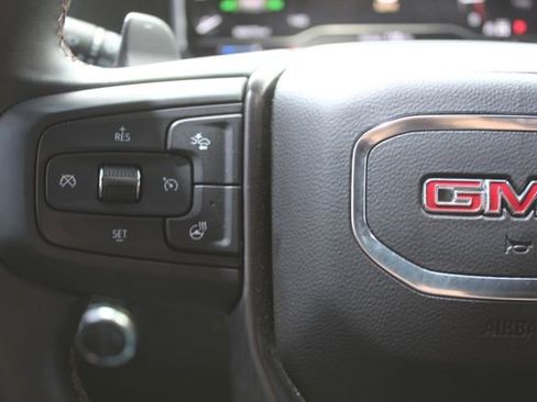 Used 2024 GMC Sierra 1500 AT4 w/ Technology Package AWD/4WD image 26