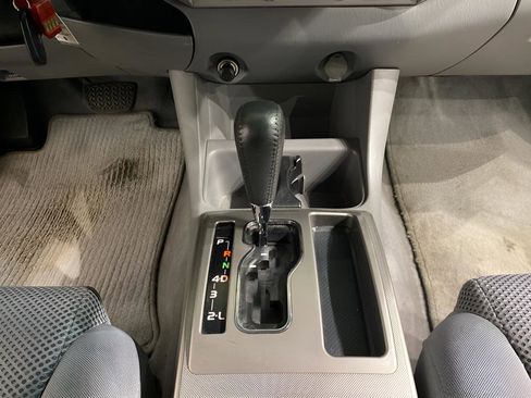 Used 2006 Toyota Tacoma PreRunner image 17