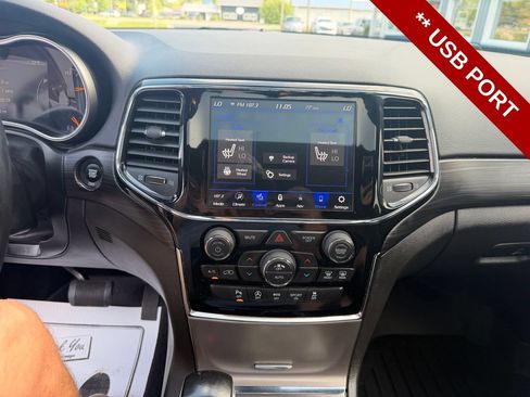 Used 2020 Jeep Grand Cherokee Altitude AWD/4WD image 22