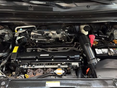 Used 2011 Kia Soul ! FWD image 32